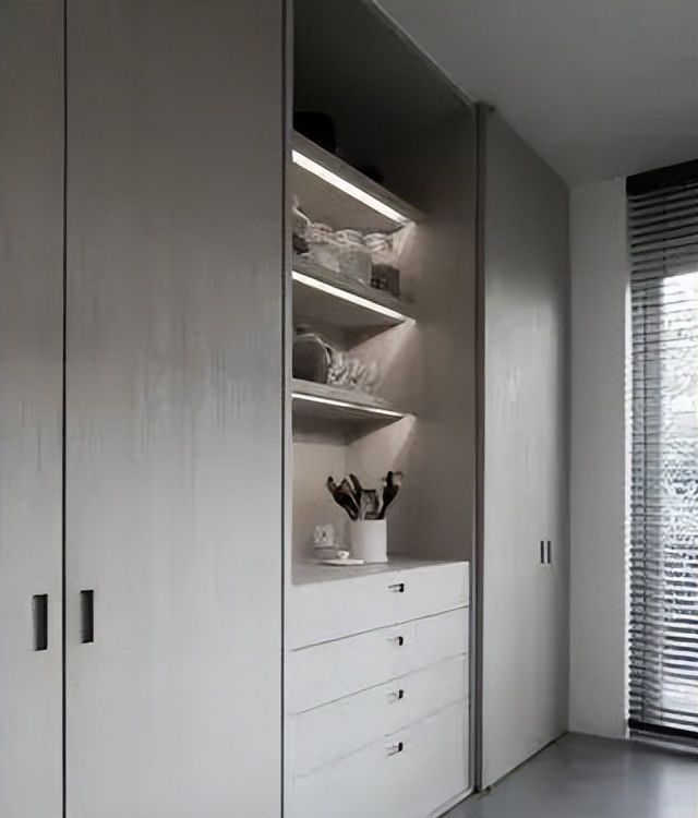 衣柜定制必看!这5大亮点让你的收纳更高效 盘点衣柜定制,可以借鉴的亮点 - 家居知识