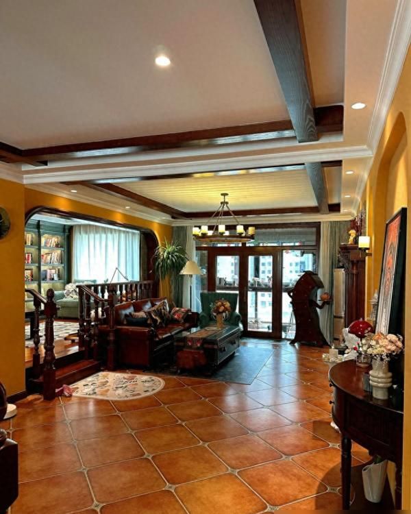 山西一女子晒一家四口住装修成“花里胡哨”的美式风格竟意外走红 - 家居知识