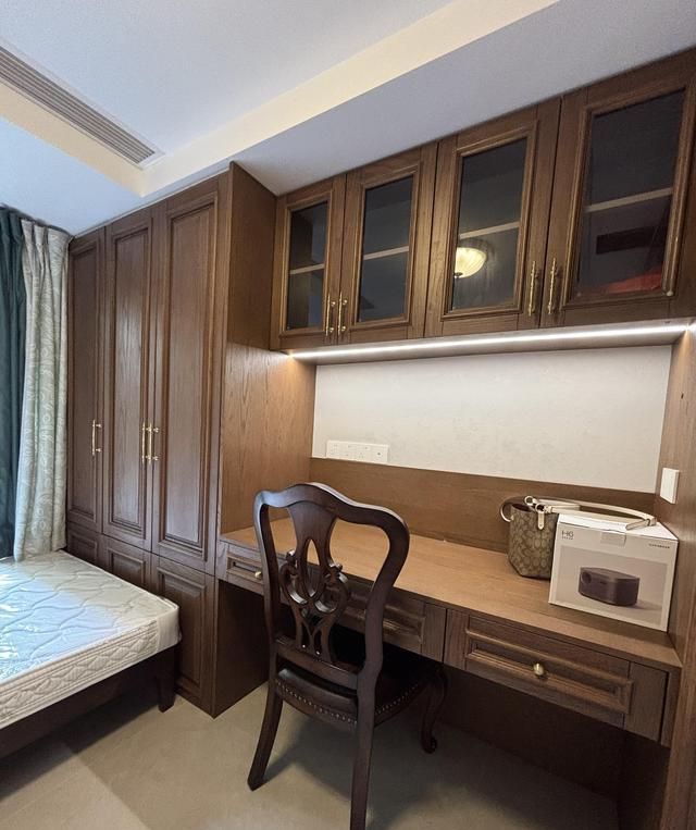 美式复古风木质别墅,打造温暖治愈的理想家 别墅设计|美式复古风别墅,木质控的温暖治愈家🏡 - 家居知识