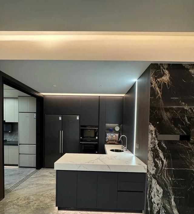 南京美女晒出230平米意式大平层,一进去不想出来,装修太漂亮 - 家居知识