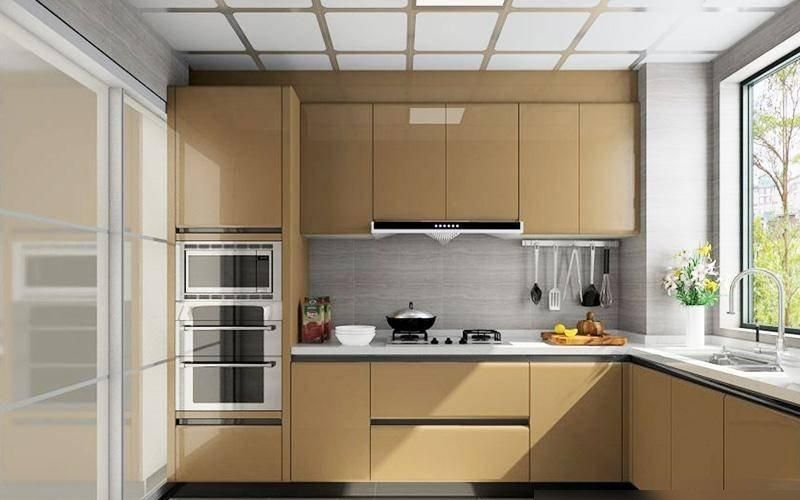 橱柜定制避坑指南,这5个关键点90%的人不知道! 厨房里天天堆满锅碗瓢盆,台面的重量压下来,16毫米的板材根本承受不住。时间一长,门板变形、台面开裂,这钱花得实在冤枉。