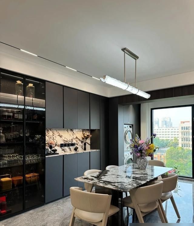 南京美女晒出230平米意式大平层,一进去不想出来,装修太漂亮 - 家居知识