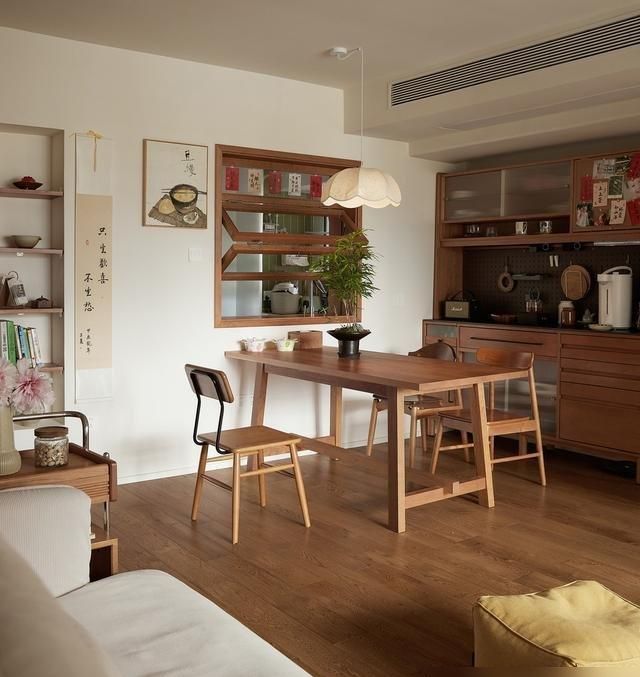 这是我见过最佛系的装修：115㎡全屋原木风再过10年也不过时 - 家居知识