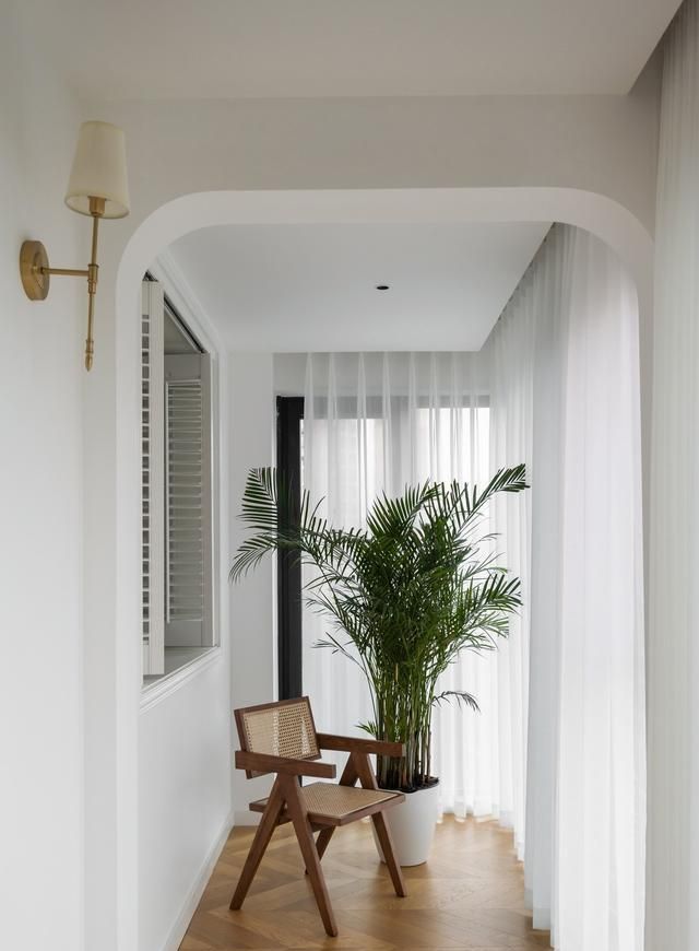 这对夫妻有远见，把家装成现代美式，轻硬装重软装，室内简洁高级 - 家居知识