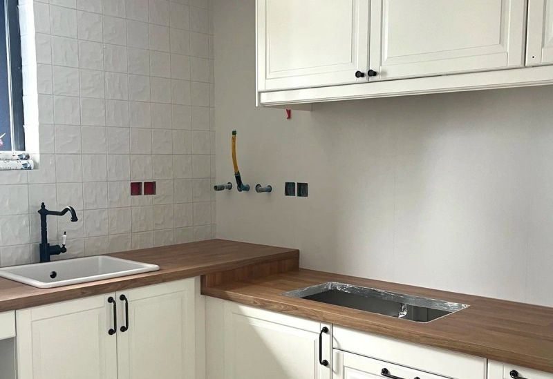 厨房装修不定制橱柜，还可以怎么装？看了年轻人的做法，被折服了 - 家居知识