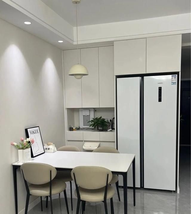 小户型餐厅宽幅2-3米，餐边柜到底该怎么做才好用又高级 - 家居知识