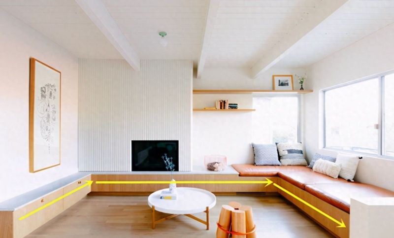 第一次见柜子这样做！环绕客厅一周，沙发和电视柜都省了 - 家居知识