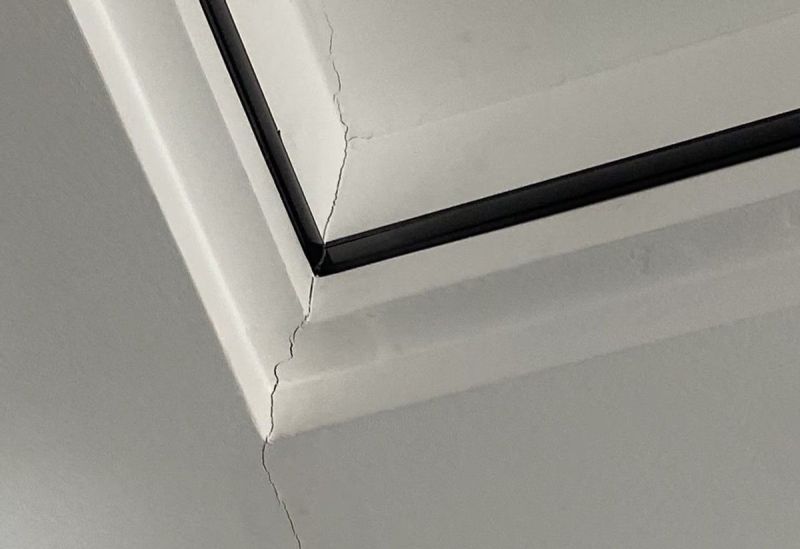 越来越多人装修客厅不吊顶，现在流行3种做法，体验后：很明智 - 家居知识