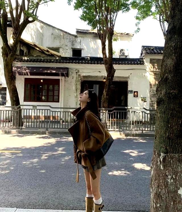 风格碰撞的混搭美学｜在复古与摩登间穿梭的时尚玩家 - 家居知识