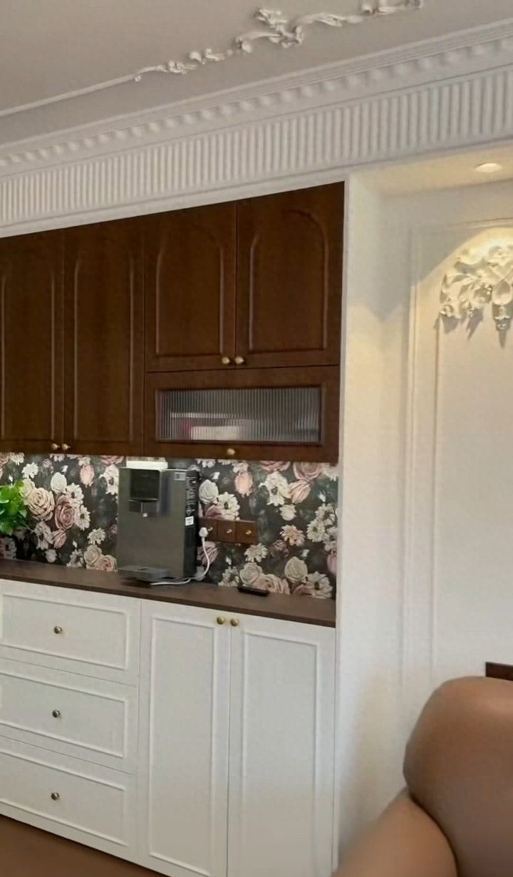 酒柜与卫生间瓷砖设计惊艳众人，网友直呼，太迷人了！