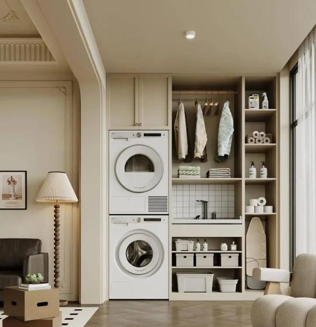 媳妇坚持在阳台做“洗衣柜”，被全家说浪费，如今我妈逢人就夸 - 家居知识