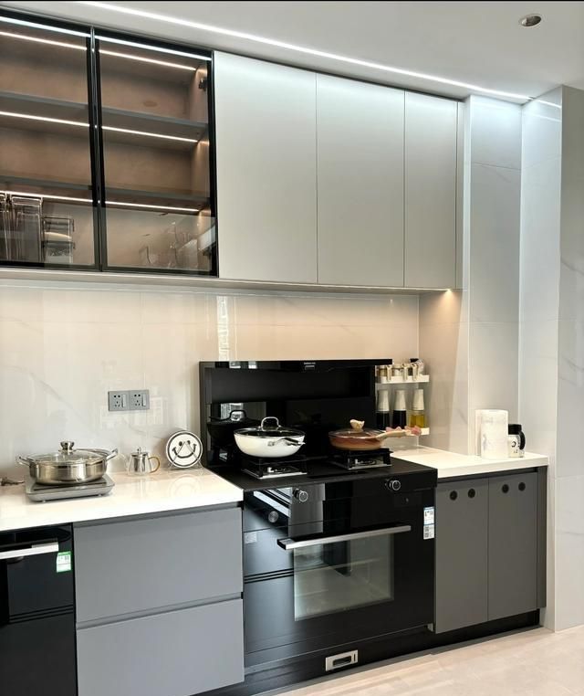 广东一姑娘，不顾反对坚持极简风，完工后反而好看又实用，晒晒 - 家居知识