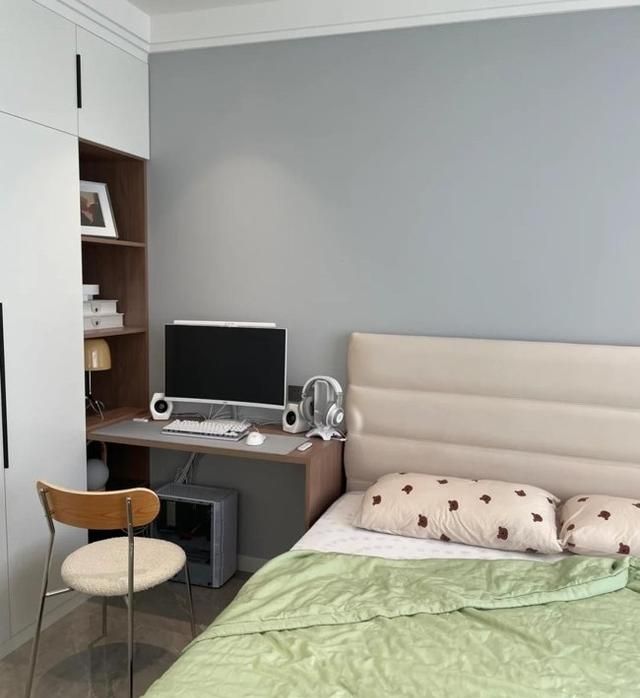 北京一户人家火了，坚持极简装修，全屋大白墙+无主灯，太实用了 - 家居知识