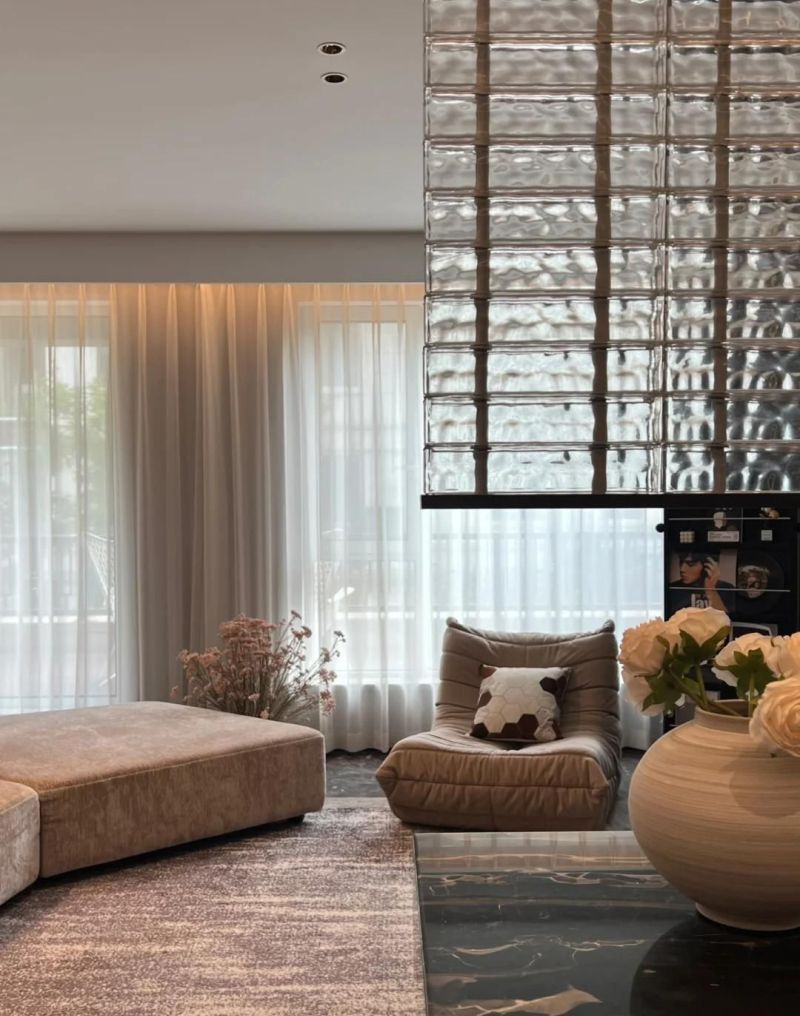 125㎡意式轻奢宅，装出杂志同款，美到不敢认，太高级了！ - 家居知识