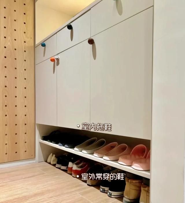 福建人的玄关鞋柜火了！6 个脑洞设计藏满巧思，小户型照搬也好用 - 家居知识