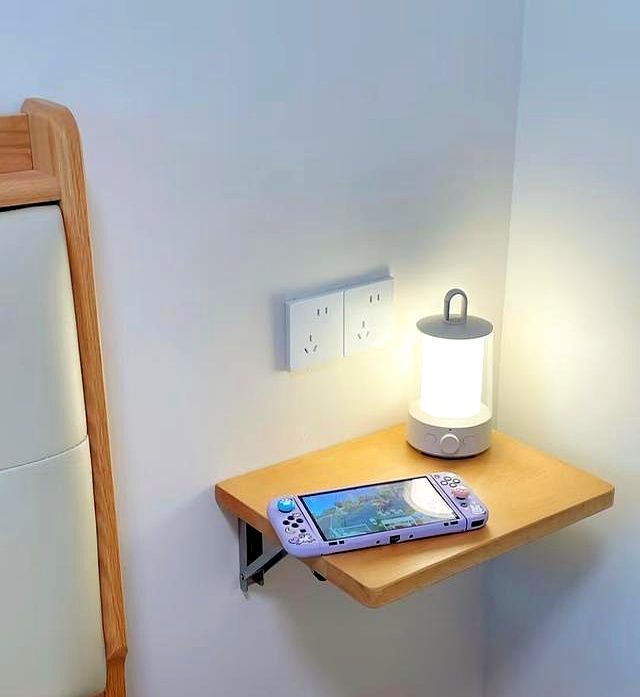 “床头柜”已逐渐退出中国家庭，看看年轻人的做法，高级又实用 - 家居知识