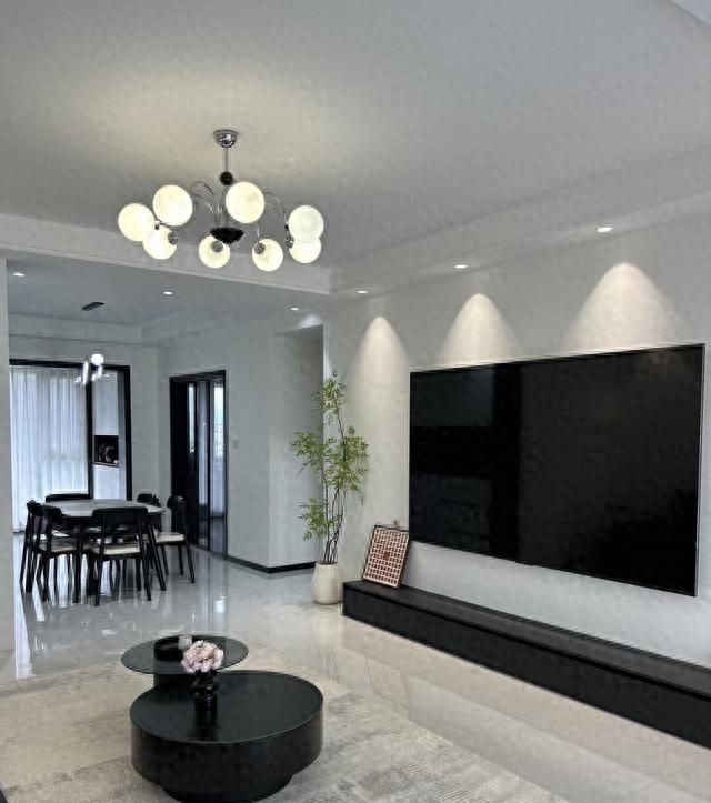 陕西姑娘现代简约装修，清爽显大又省钱