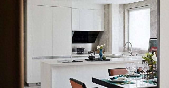 150㎡现代轻奢风，摒弃华丽装饰，打造奢雅生活体验