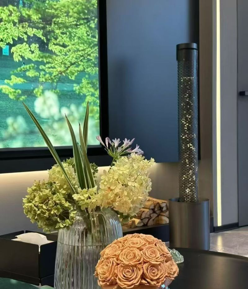 意式极简风客厅实拍!8个细节提升空间高级感 意式极简风客厅实拍!这8个细节让空间质感翻倍 - 家居知识