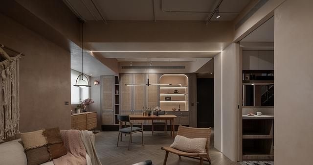 惊艳混搭风客厅设计,品味与美感兼具的居家典范 这是我见过最满意的混搭风,光客厅就让人赏心悦目,太有品味了 - 家居知识