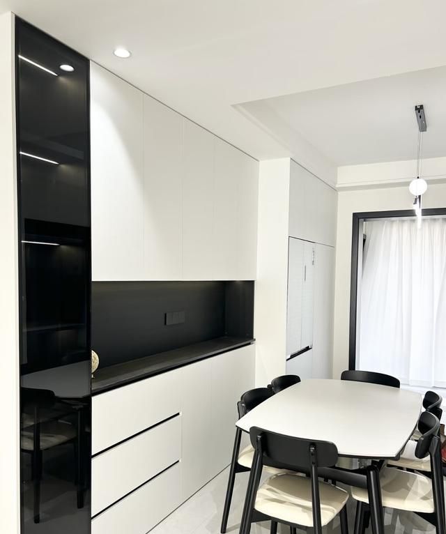 陕西一姑娘，坚持现代简约装修，最后效果清爽干净，显大还省钱~ - 家居知识