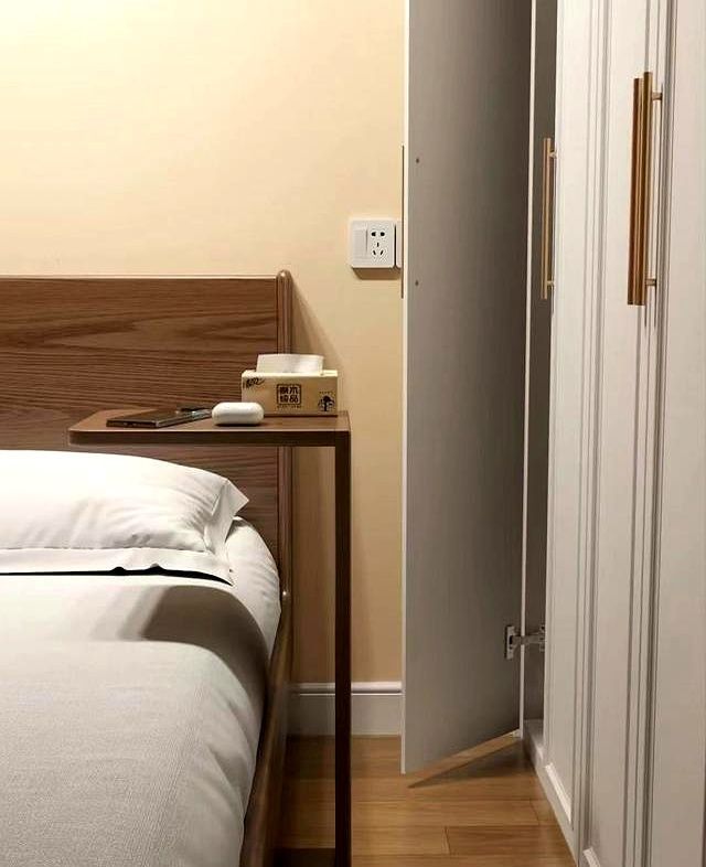 传统床头柜没人要了！年轻人的10种新做法，省钱实用还好看 - 家居知识