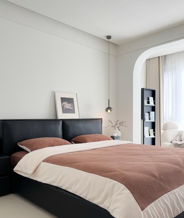 106㎡极简风装修获赞无数,屋主直言,再装100次也不换风格! 普通人106㎡装成这样很满意,再装修100次!依然坚定选择极简风: - 家居知识