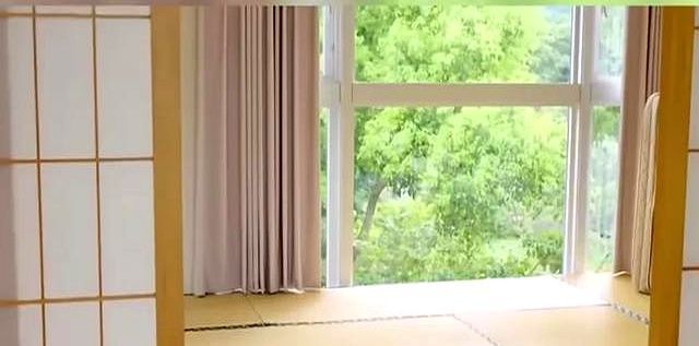 谢依霖和室装修引争议,网友不满劝其远离内地市场 谢依霖晒日式装修翻车!家中装和室惹反感,网友劝其别来内地赚钱 - 家居知识