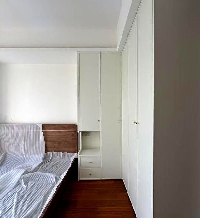 “床头柜”已逐渐退出中国家庭，看看年轻人的做法，高级又实用 - 家居知识