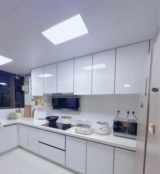 橱柜定制8大隐藏雷区,90%的人踩坑不自知! 橱柜定制翻车实录:这8个‘隐藏雷区’,90%人已中招! - 家居知识