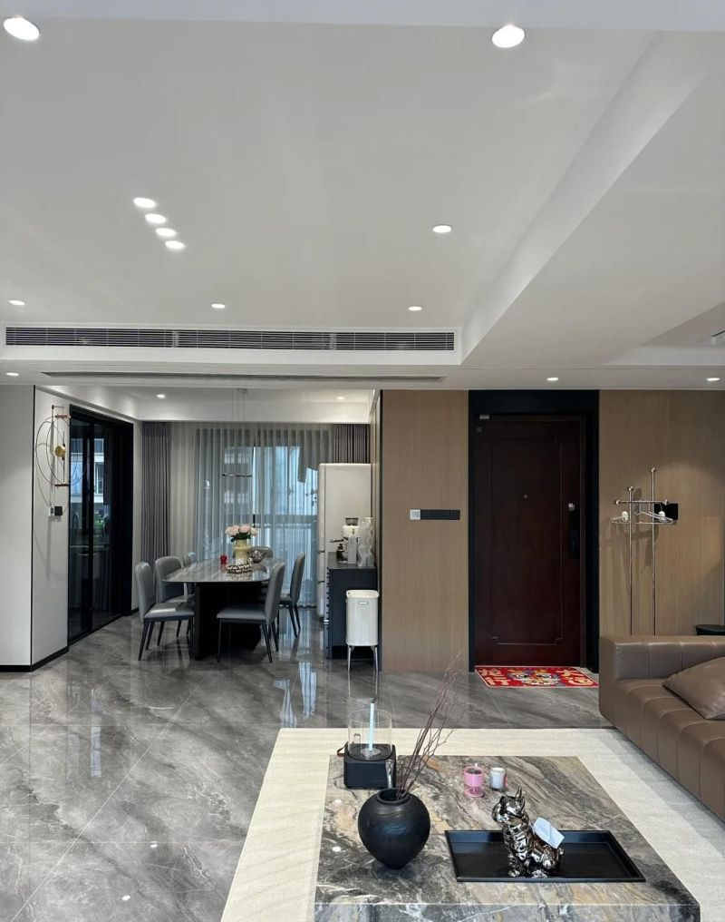 150平现代轻奢风完工实景,高级感拉满一眼心动! 150平现代轻奢风打造完成,这效果绝了,一眼沦陷! - 家居知识