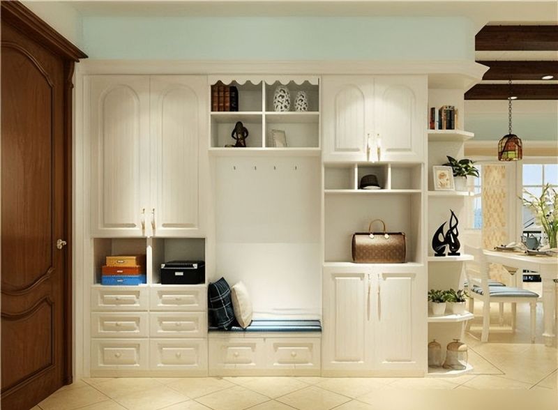装修师傅推荐鞋柜设计,门厅瞬间整洁,邻居争相模仿 听装修师傅订购鞋柜,从此门厅整洁不凌乱,邻居纷纷求同款 - 家居知识