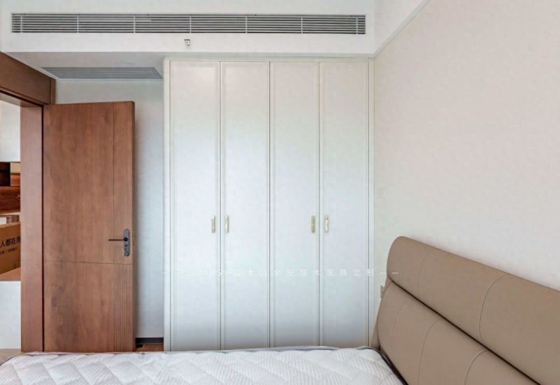 现代原木风，木色与纯白的极简美学