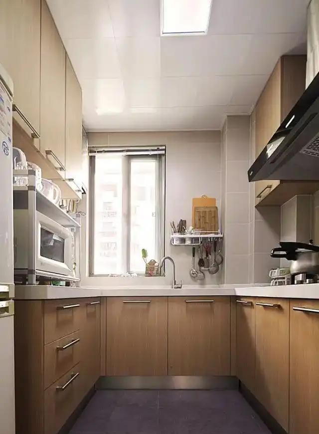 小户型混搭风,实用与美观兼具的舒适家居体验 小户型装混搭风太香了!实用与美观全拉满,住着实在又舒服 - 家居知识