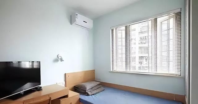 小户型混搭风,实用与美观兼具的舒适家居体验 小户型装混搭风太香了!实用与美观全拉满,住着实在又舒服 - 家居知识