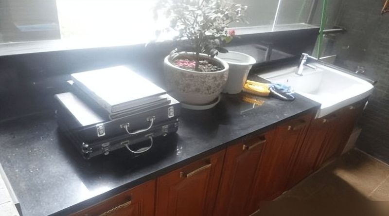 为省钱公公3000元自己砖砌做橱柜，甩外面定制橱柜几条街！ - 家居知识