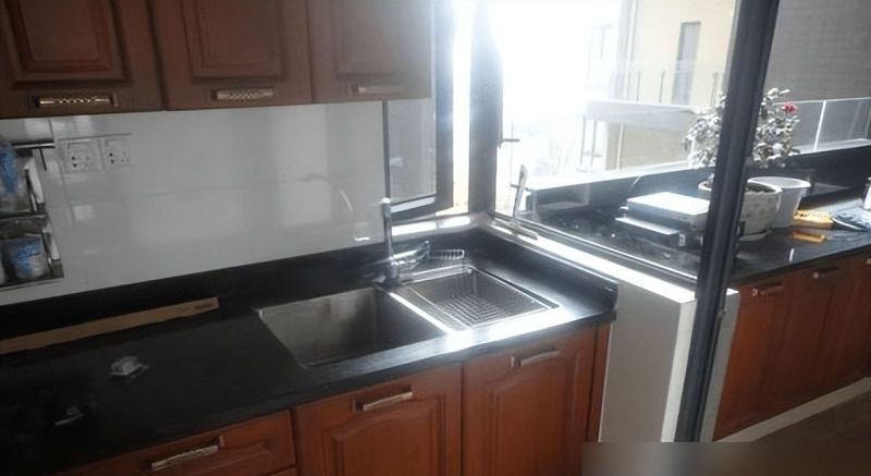 为省钱公公3000元自己砖砌做橱柜，甩外面定制橱柜几条街！ - 家居知识