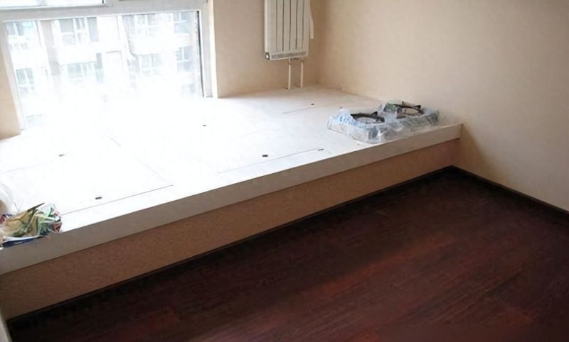 砖砌榻榻米仅1500元！师傅包工包料比定制划算太多