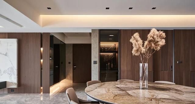 181.5㎡轻奢宅完美复刻巴黎午夜沙龙,惊艳家居圈! 把巴黎午夜沙龙搬进家!181.5㎡轻奢宅太会了 - 家居知识