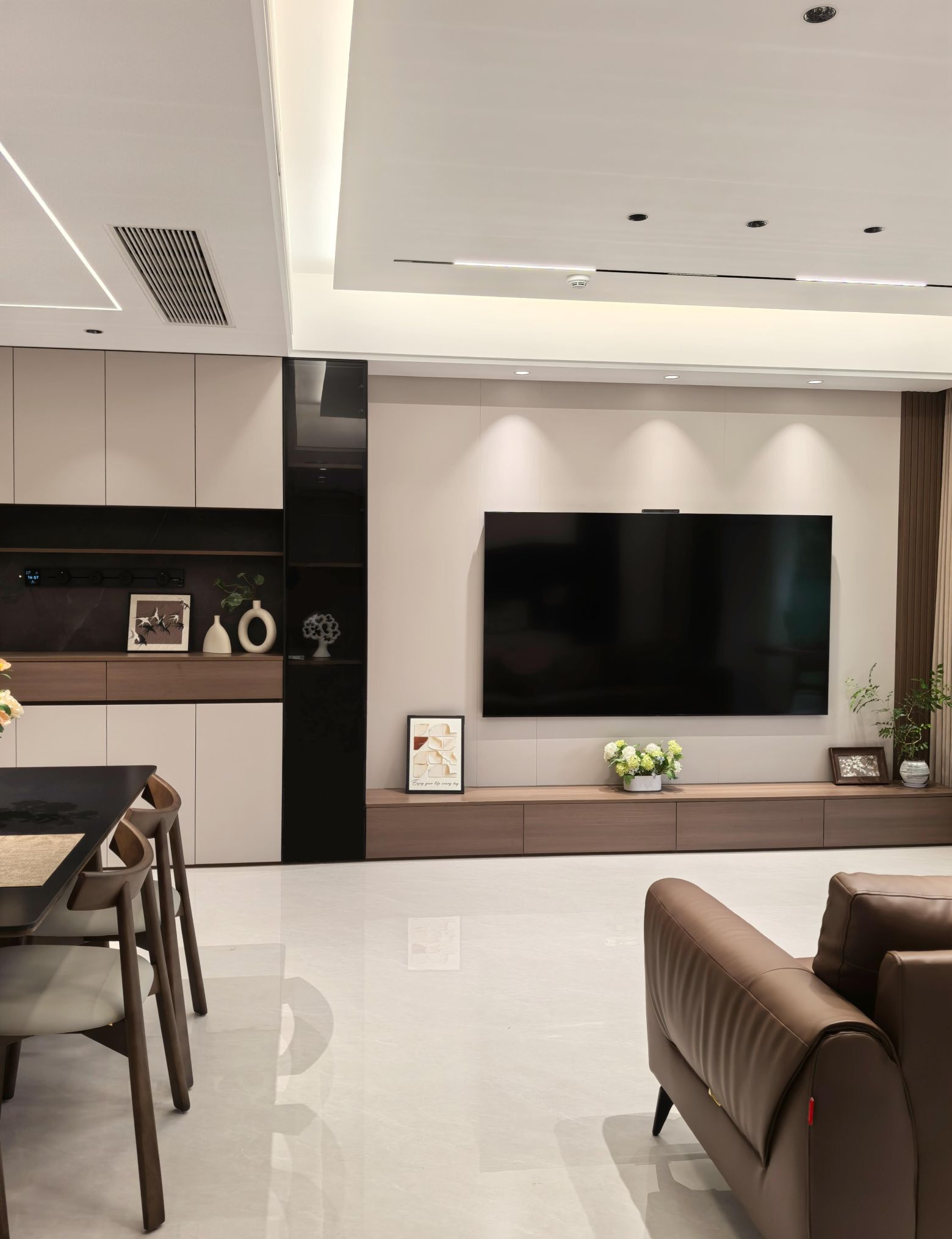 不跟风的家，耐看美学如何超越黑白灰与中古风