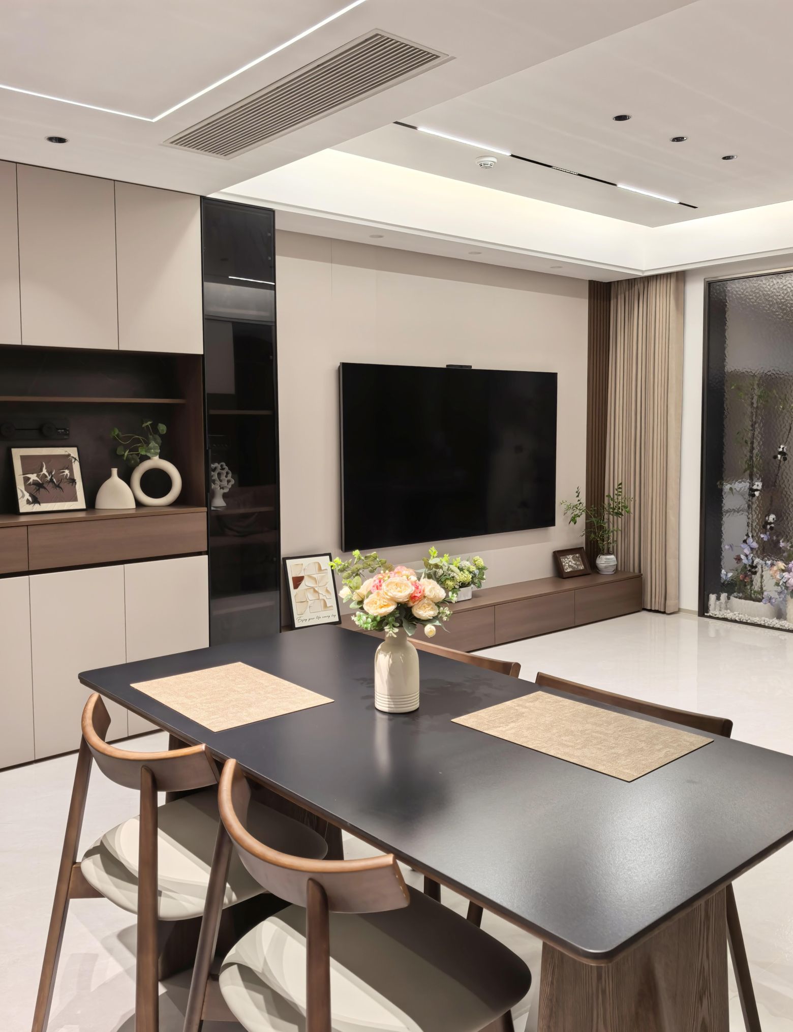 不跟风的家,耐看美学如何超越黑白灰与中古风 不跟风的家,到底有多耐看。看多了黑白灰,中古风,难免审美疲劳 - 家居知识