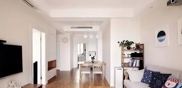 小户型混搭风,实用与美观的完美结合,住出舒适感 小户型装混搭风太香了!实用与美观全拉满,住着实在又舒服 - 家居知识