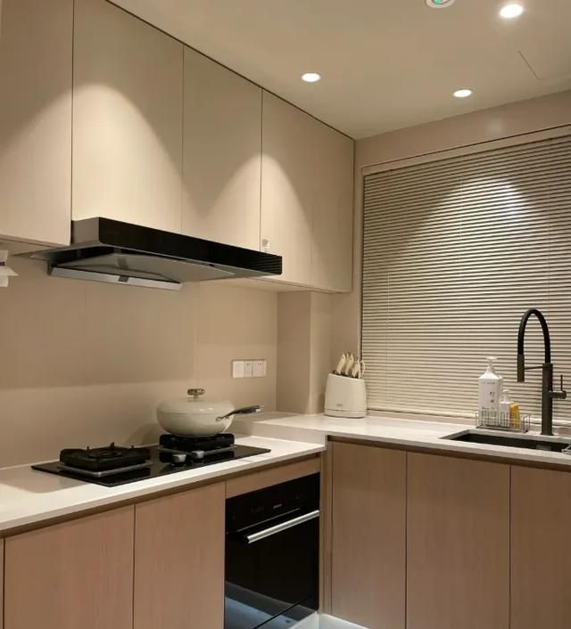 橱柜定制避坑指南,8大隐藏雷区90%业主踩过! 橱柜定制翻车实录:这8个‘隐藏雷区’,90%人已中招! - 家居知识