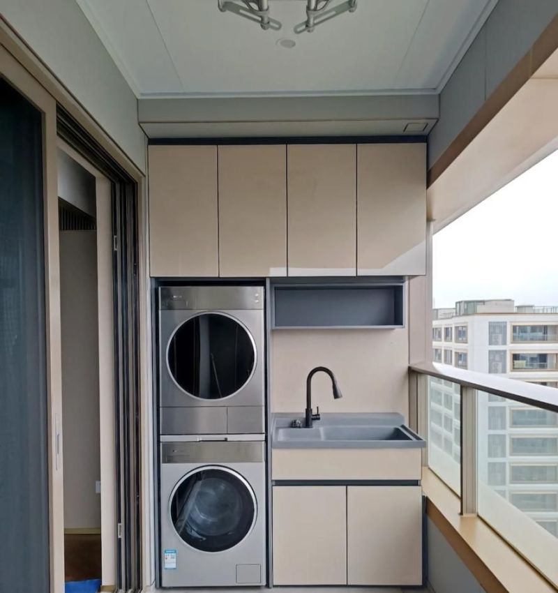 阳台储物柜,多花几千元,入住后直呼超值! 建议:阳台储物柜能装则装!虽多花几千元,入住后会发现物超所值 - 家居知识