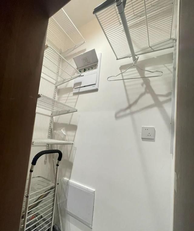 年轻人抛弃传统鞋柜?这些高级设计正流行 鞋柜“正退出”中国家庭?看看年轻人家里的设计,那叫一个高级 - 家居知识