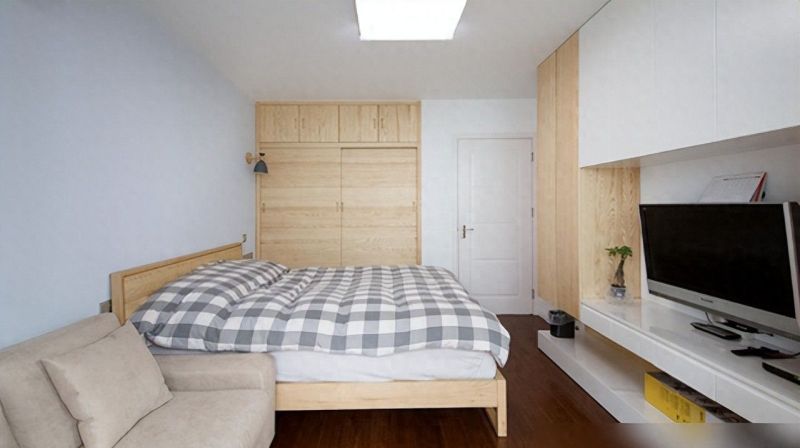 40㎡小户型巧用‘柜中柜’设计，主卧衣帽间收纳翻倍不占地