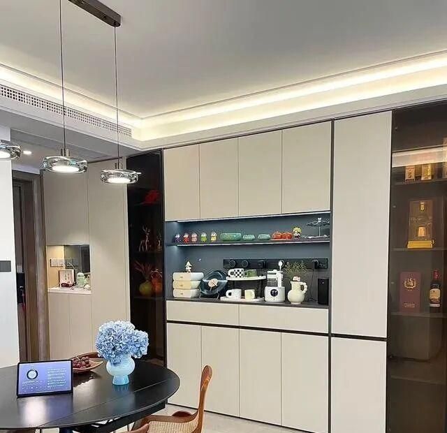浙江一女子晒出120m²的家，仅电视柜就让无数人效仿，太高级了 - 家居知识