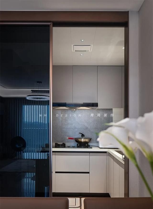 107㎡意式轻奢,沉静美学演绎品质生活仪式感 107㎡意式轻奢:于沉静中,唤醒品质生活的仪式感 - 家居知识