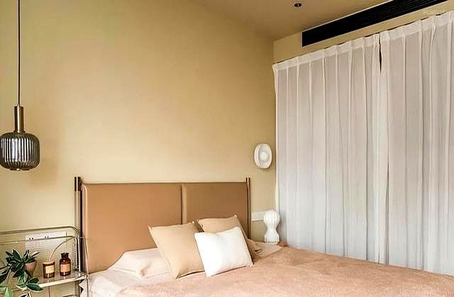 上海太太113㎡新家，因装修布置而走红：原木奶油风，温柔又治愈 - 家居知识