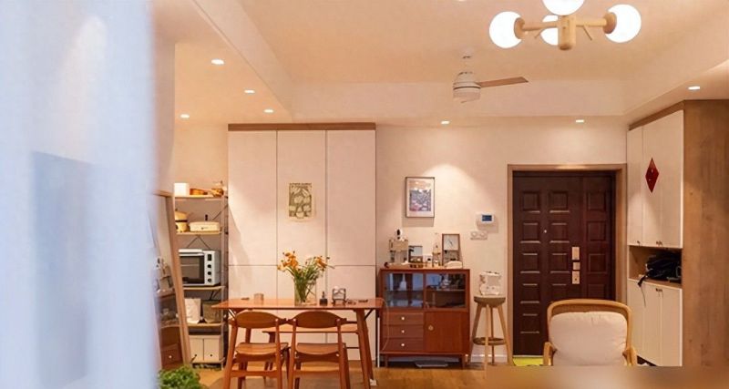 85㎡日式原木风小宅，灯光设计打造治愈系温馨家